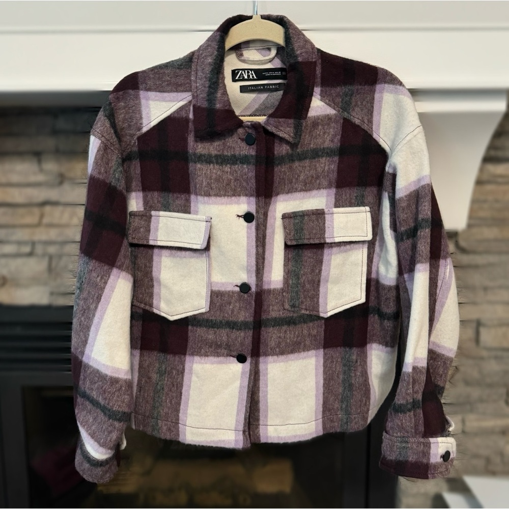Zara Jacket, Size Medium burgundy/purple long sleeve